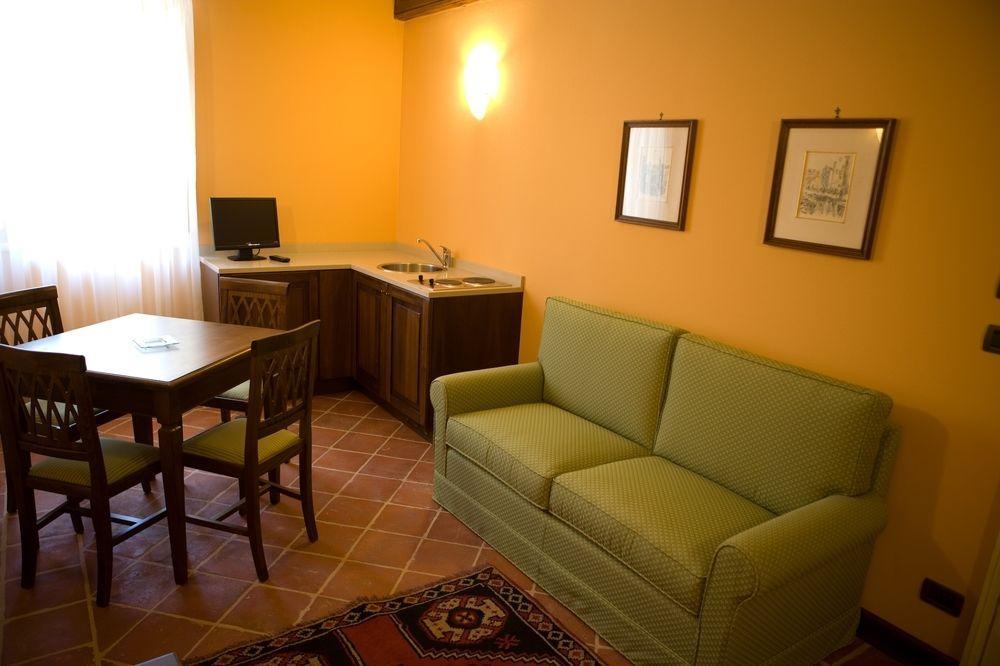 Agrisuite Le Querce Del Vareglio Bauernhof